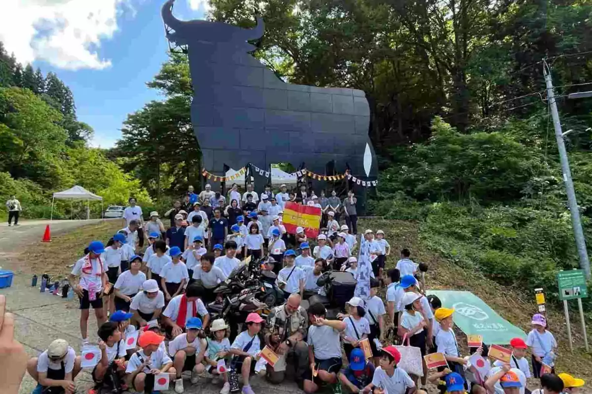 ToroEnMoto enlaza todos los Toros de Osborne del mundo en un viaje en moto ToroEnMoto enlaza todos los Toros de Osborne del mundo en un viaje en moto
