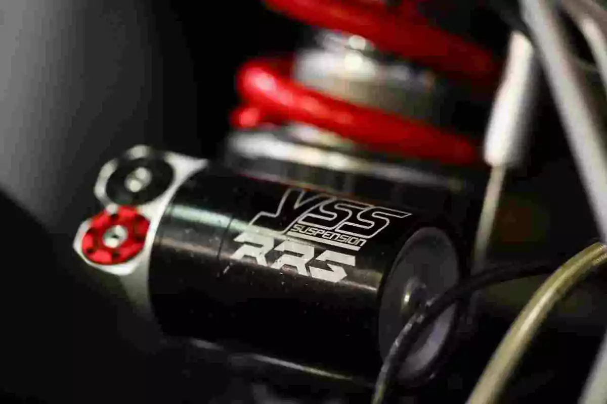 Amortiguador de motocicleta de la marca YSS Suspension Amortiguador de motocicleta de la marca YSS Suspension