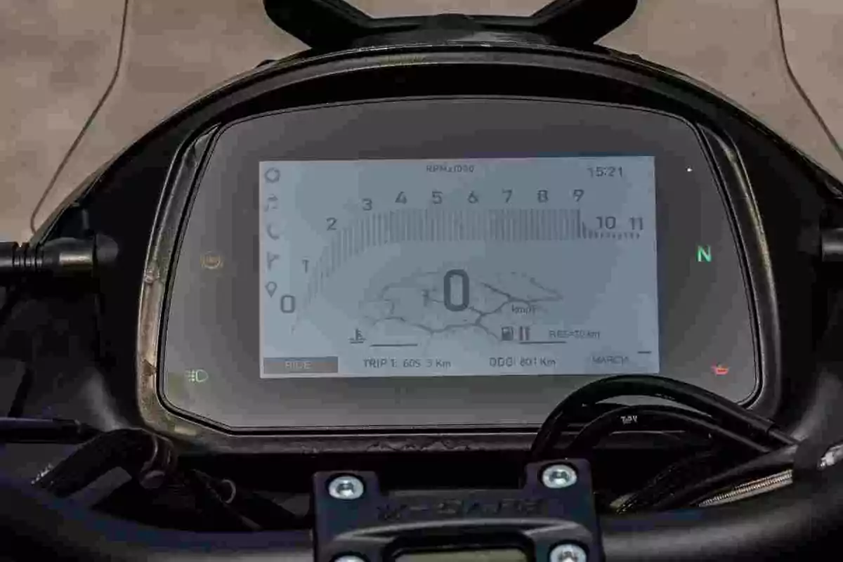 Se presenta la Moto Morini X-Cape 700 Gold Edition Se presenta la Moto Morini X-Cape 700 Gold Edition