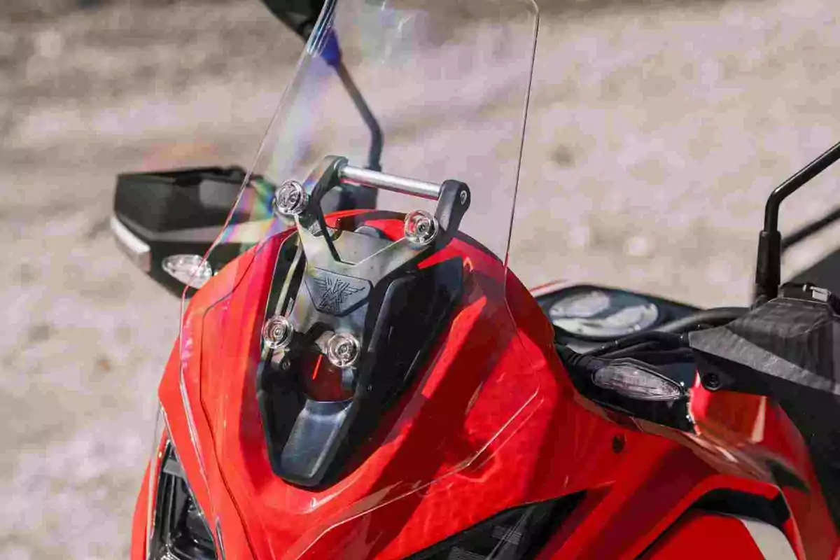 Se presenta la Moto Morini X-Cape 700 Gold Edition Se presenta la Moto Morini X-Cape 700 Gold Edition