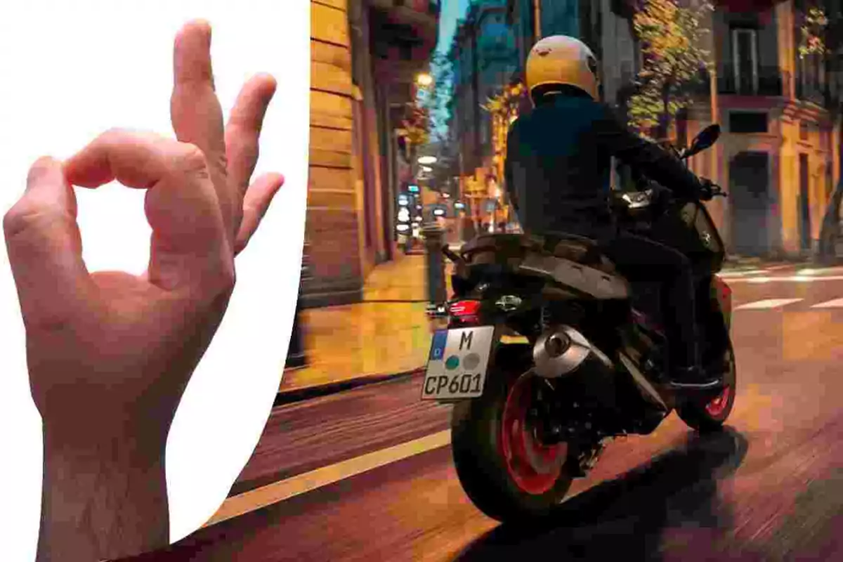Una mano haciendo el gesto de ok junto a una persona conduciendo una motocicleta por una ciudad iluminada de noche