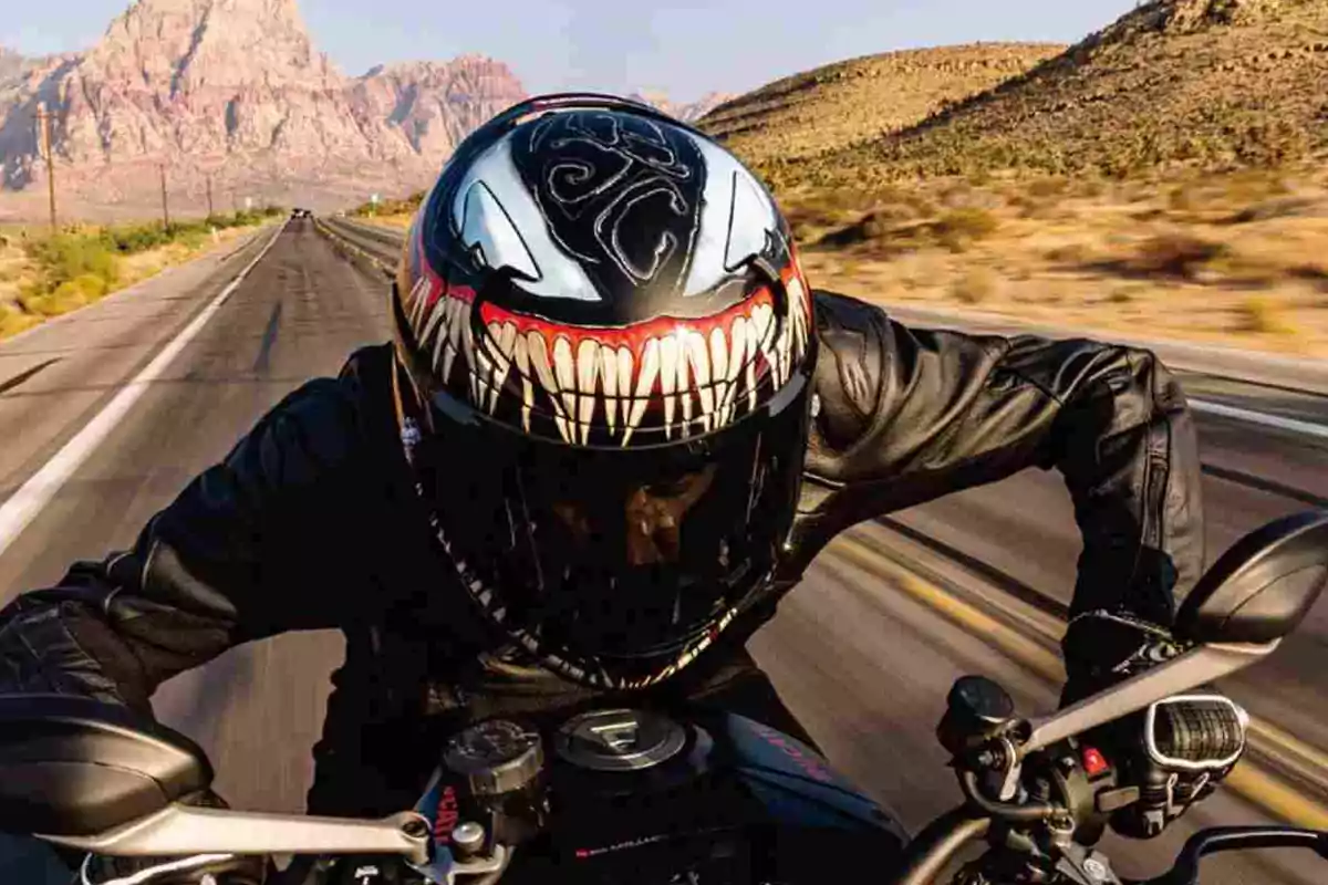 Cómo llevar bien puesto el casco de la moto