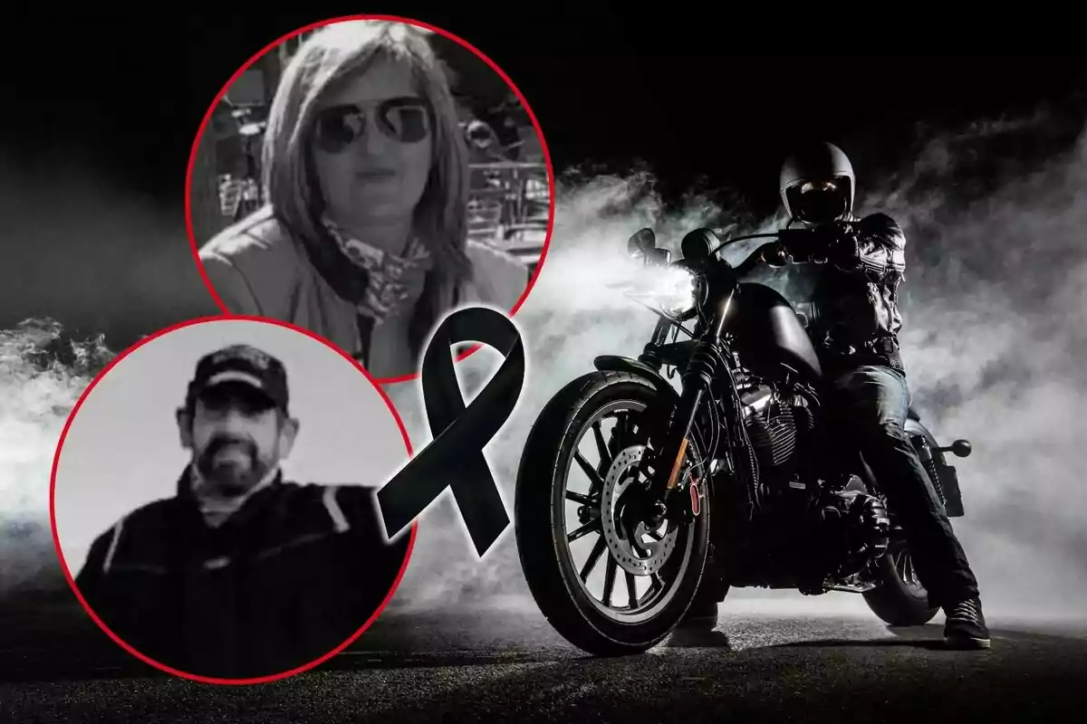 Fotomontaje de un motociclista en una moto negra con fondo de humo, dos retratos en blanco y negro dentro de círculos rojos y un lazo negro de luto en el centro.