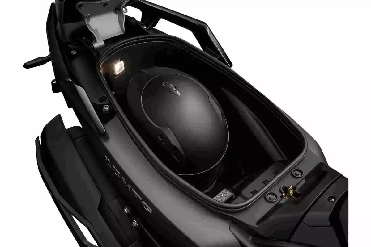 El SYM ADXTG 400 es un scooter con filosofía trail El SYM ADXTG 400 es un scooter con filosofía trail