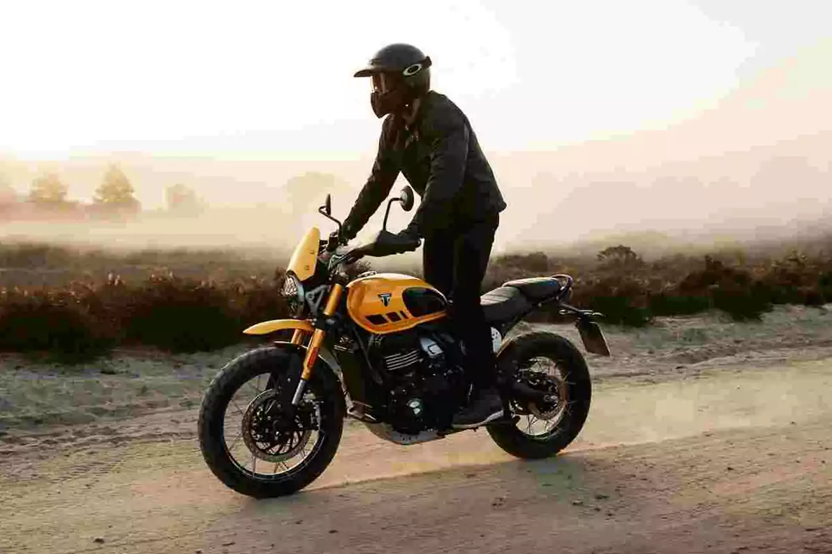 Triumph Scrambler 400 XC