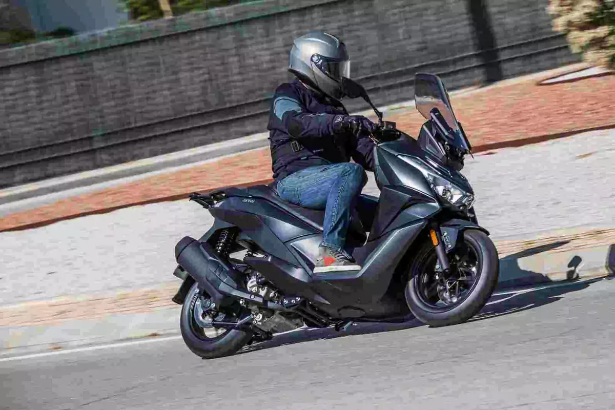 Probamos el Voge SR3, nuevo scooter para el carnet a2 Probamos el Voge SR3, nuevo scooter para el carnet a2
