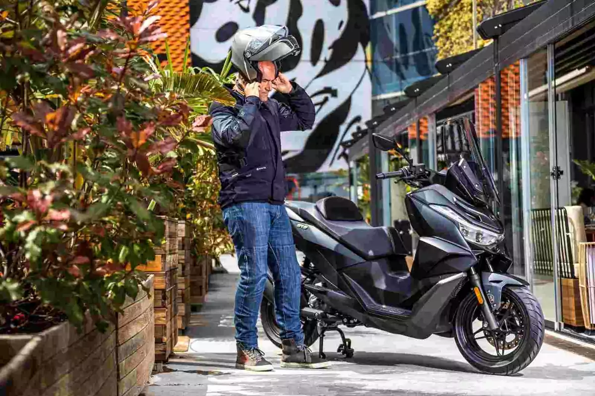Probamos el Voge SR3, nuevo scooter para el carnet a2 Probamos el Voge SR3, nuevo scooter para el carnet a2