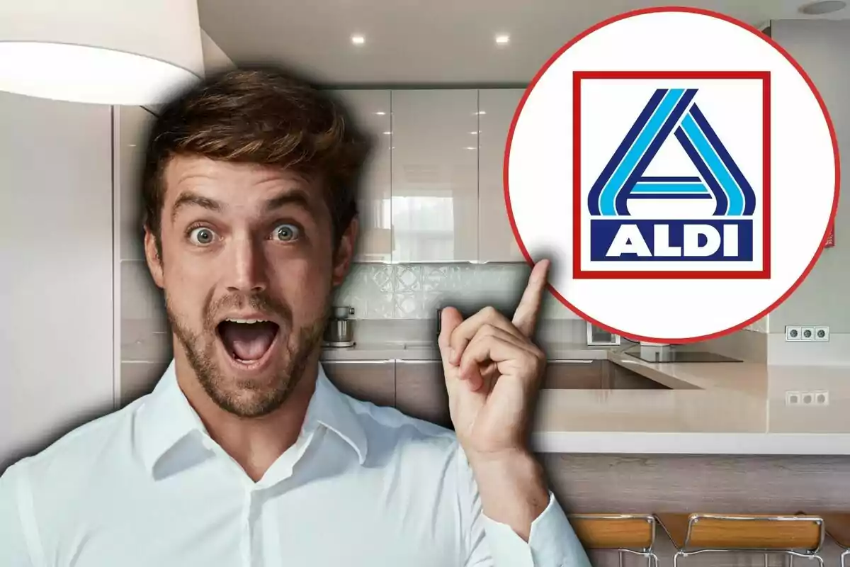Home sorprès assenyalant el logotip d’ALDI en una cuina moderna