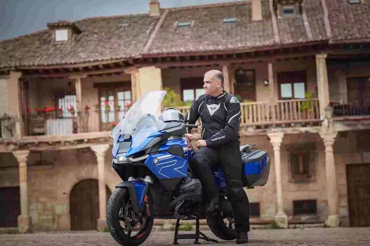 Probamos la nueva BMW R 1300 RT