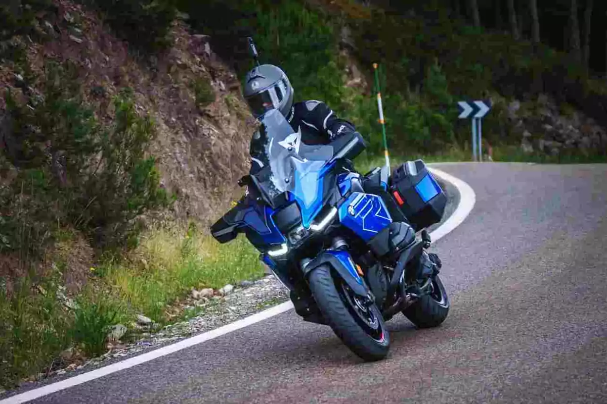 Probamos la nueva BMW R 1300 RT