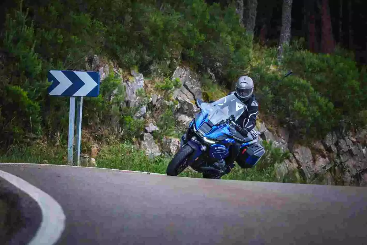 Probamos la nueva BMW R 1300 RT