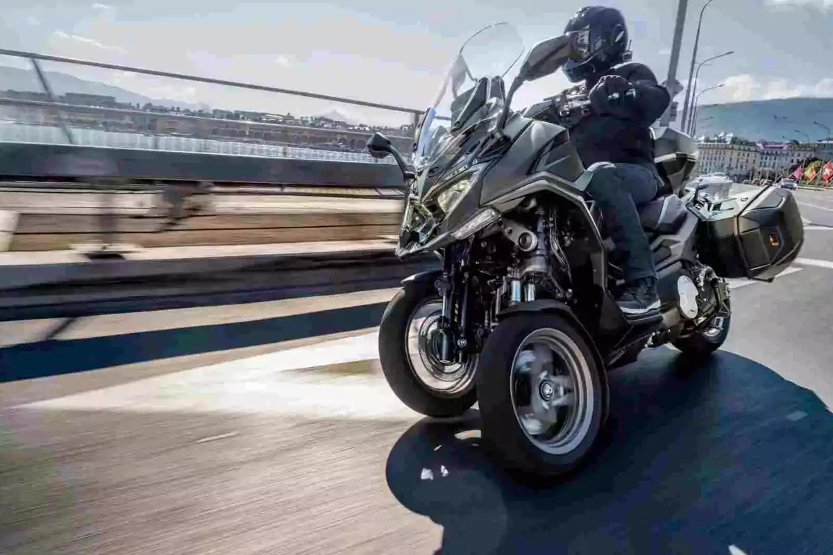 KYMCO confirma la comercialización del tres ruedas CV3 575 KYMCO confirma la comercialización del tres ruedas CV3 575