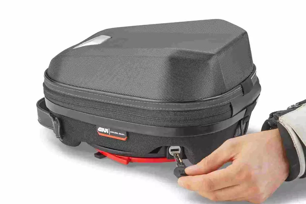 GIVI ofrece soluciones para la capacidad de carga de la moto GIVI ofrece soluciones para la capacidad de carga de la moto