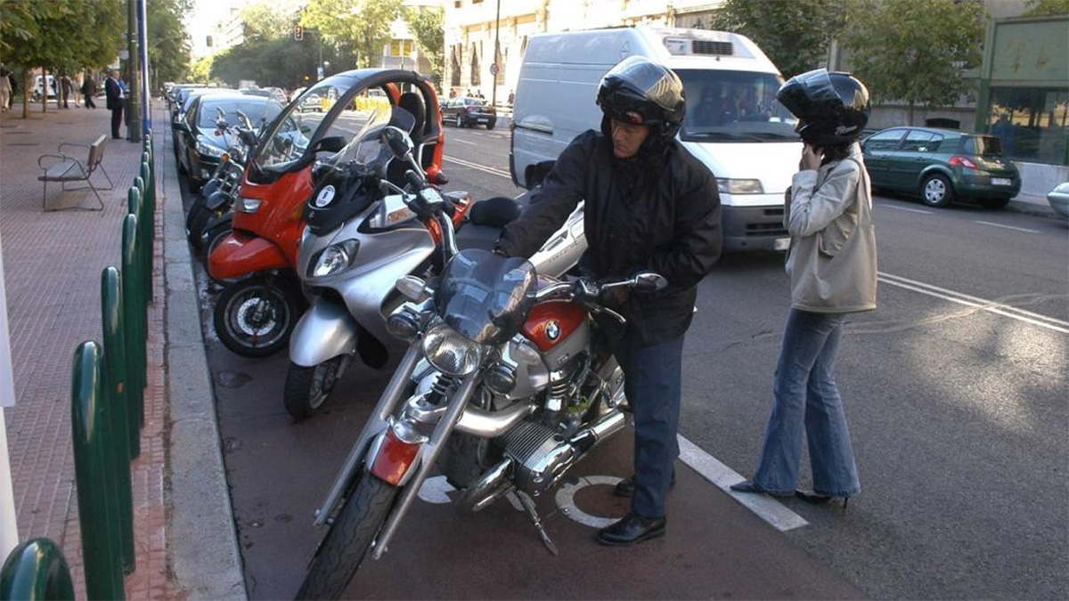 Esto es lo que debes tener en cuenta antes de comprar una moto de segunda  mano