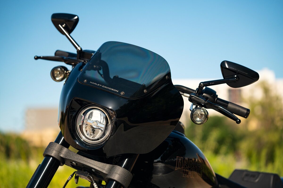 Harley-Davidson y Rizoma dan lustre a un nuevo catálogo de accesorios