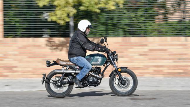 Fotos Prueba Um Motorcycles Scrambler X Naked F Rmulamoto