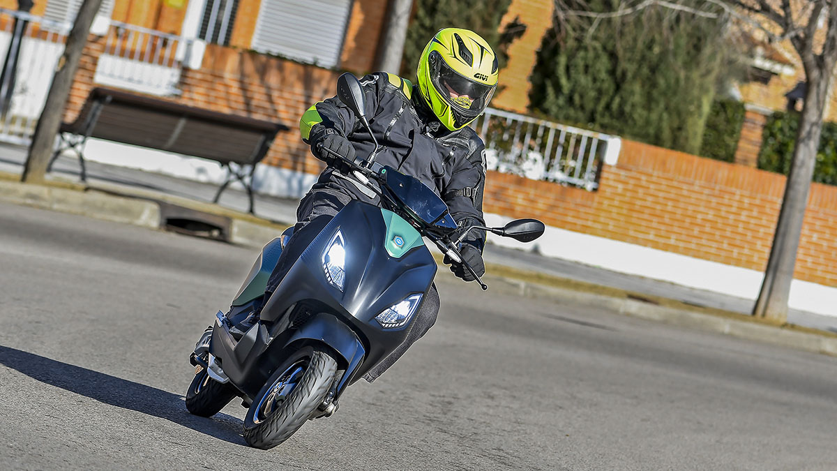 Por Fin Madrid Da Luz Verde A Su Propio Moves E Incluye A Los Ciclomotores El Ctricos