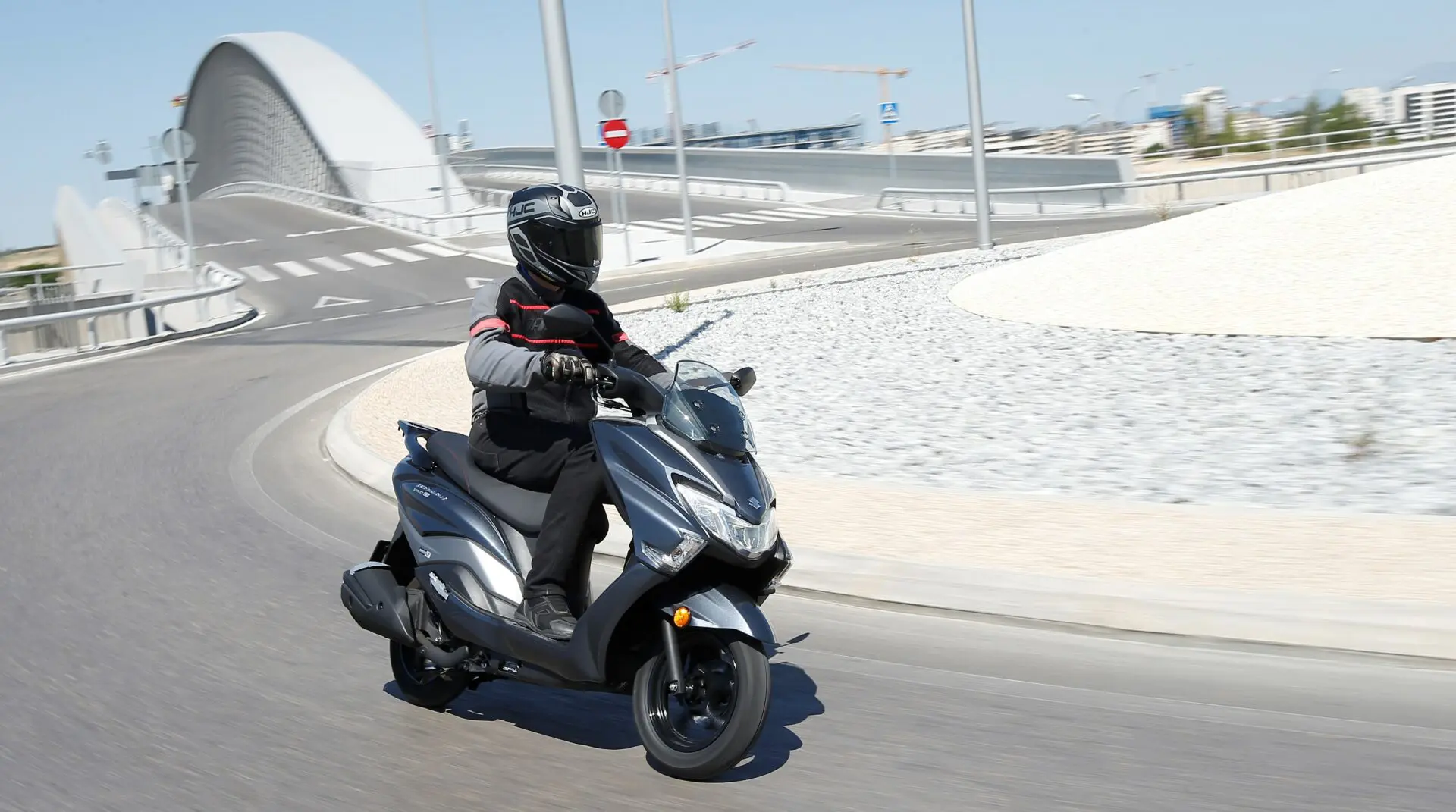 Suzuki Burgman 125 y 200 2014: Movilidad premium