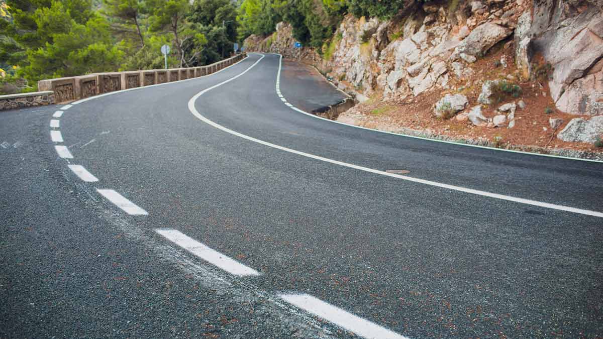 Descubre las carreteras más bonitas de España… y de todo el mundo